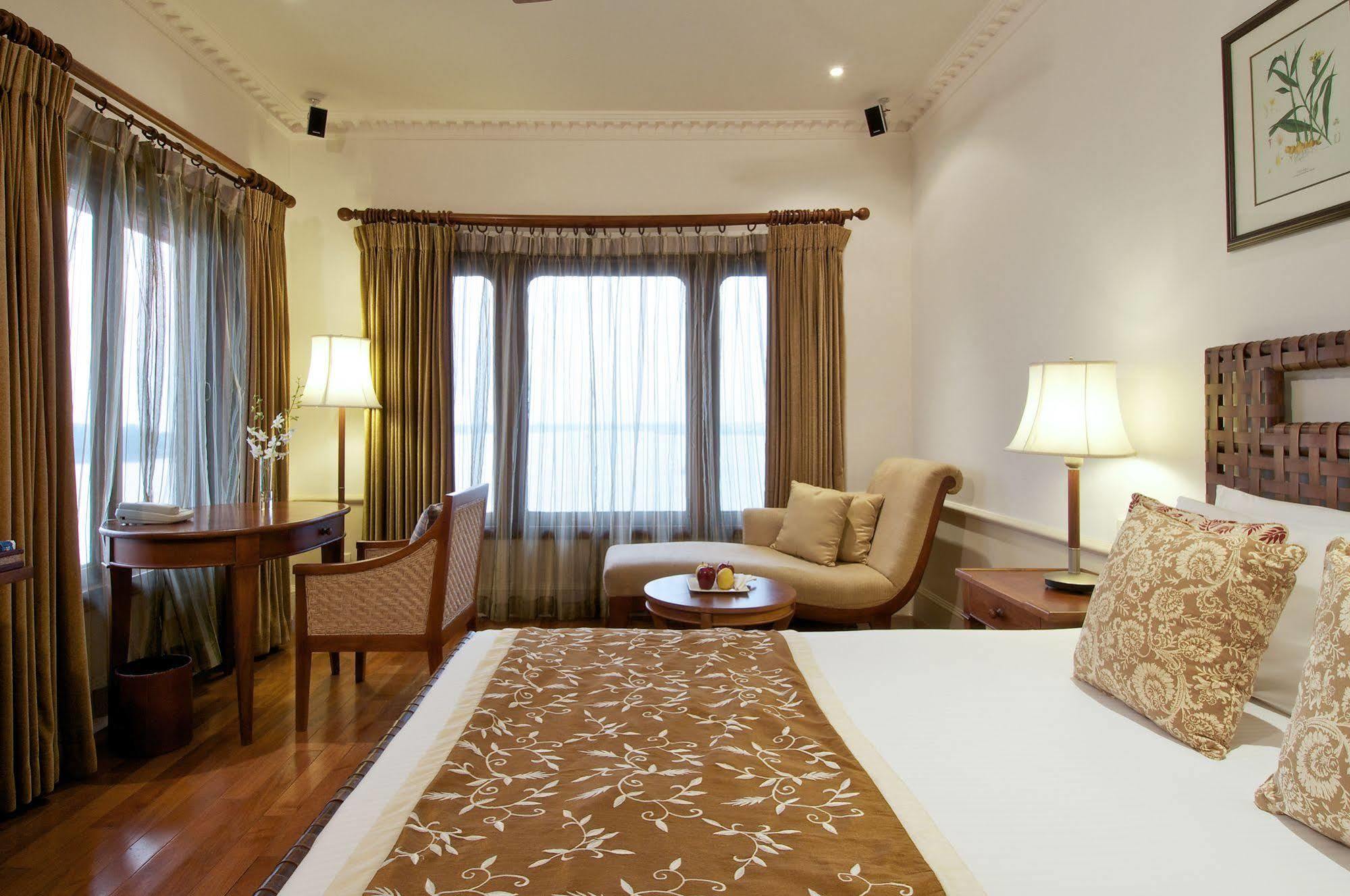 ทัช มาลาพร รีสอร์ต แอนด์ สปา โคชิน Hotel Kochi ภายนอก รูปภาพ